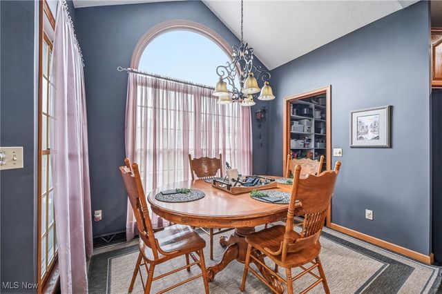 52 Lakhani Lane, Canfield, OH 44406