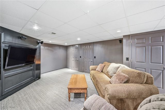 52 Lakhani Lane, Canfield, OH 44406