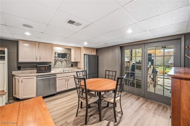 52 Lakhani Lane, Canfield, OH 44406