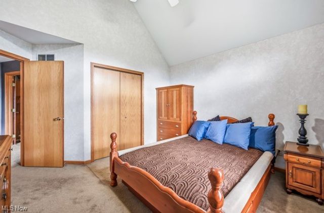 52 Lakhani Lane, Canfield, OH 44406