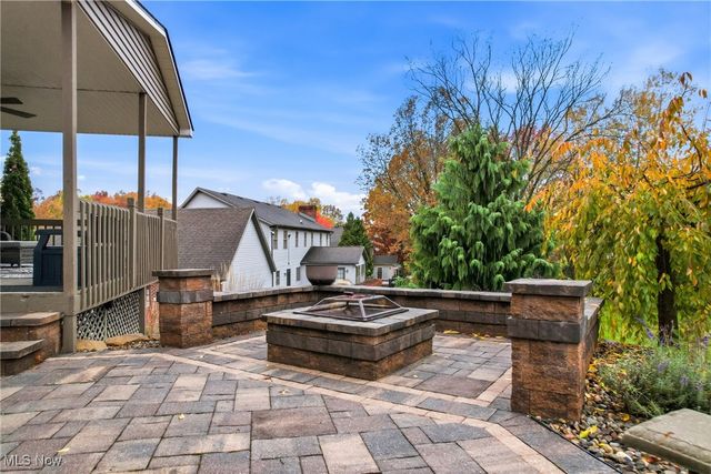 52 Lakhani Lane, Canfield, OH 44406