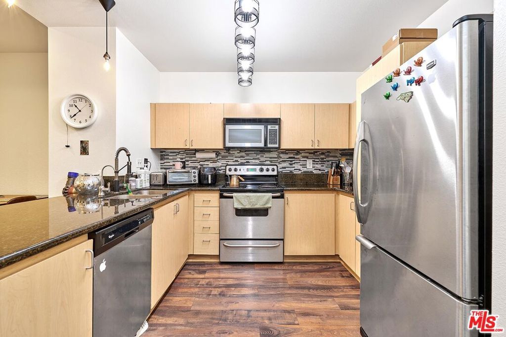 630 W 6th Street 313, Los Angeles, CA 90017 — photo 5