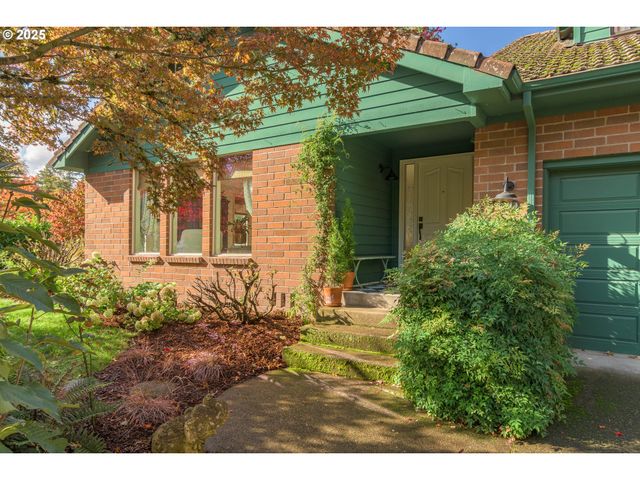 1750 TABOR St, Eugene, OR 97401