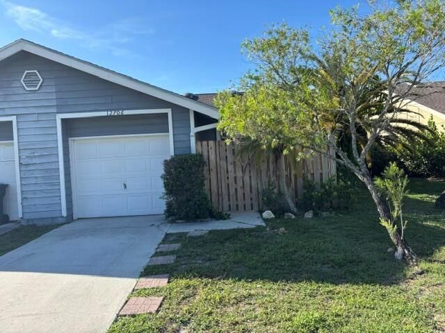 12706 Westhampton Circle, Wellington, FL 33414