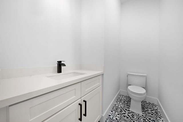 1307 Amundsen St N, Houston, TX 77009