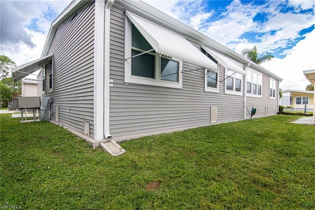 417 Snead DR, North Fort Myers, FL 33903