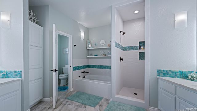 303 Square Rigger, Rockport, TX 78382