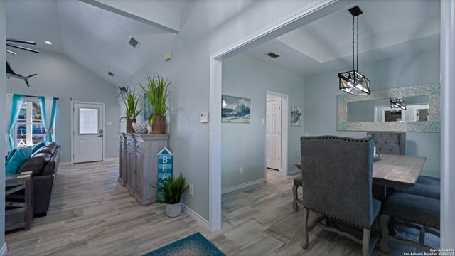 303 Square Rigger, Rockport, TX 78382