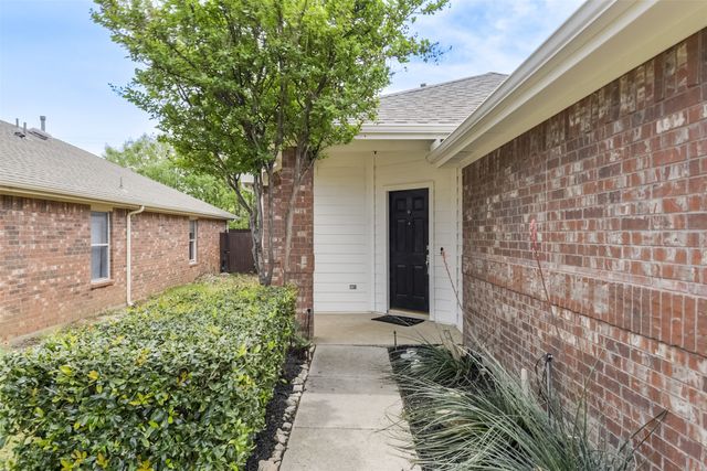 3040 Spotted Owl Drive, Fort Worth, TX 76244