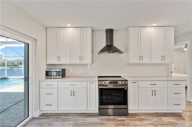 1230 Swan CT, Punta Gorda, FL 33950