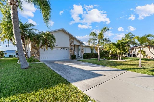 1230 Swan CT, Punta Gorda, FL 33950