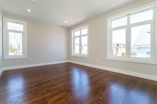 15 Tanglewood A, Boston, MA 02124