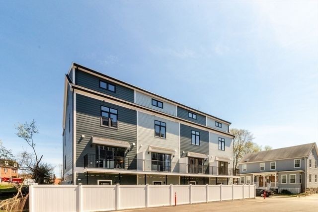 15 Tanglewood A, Boston, MA 02124