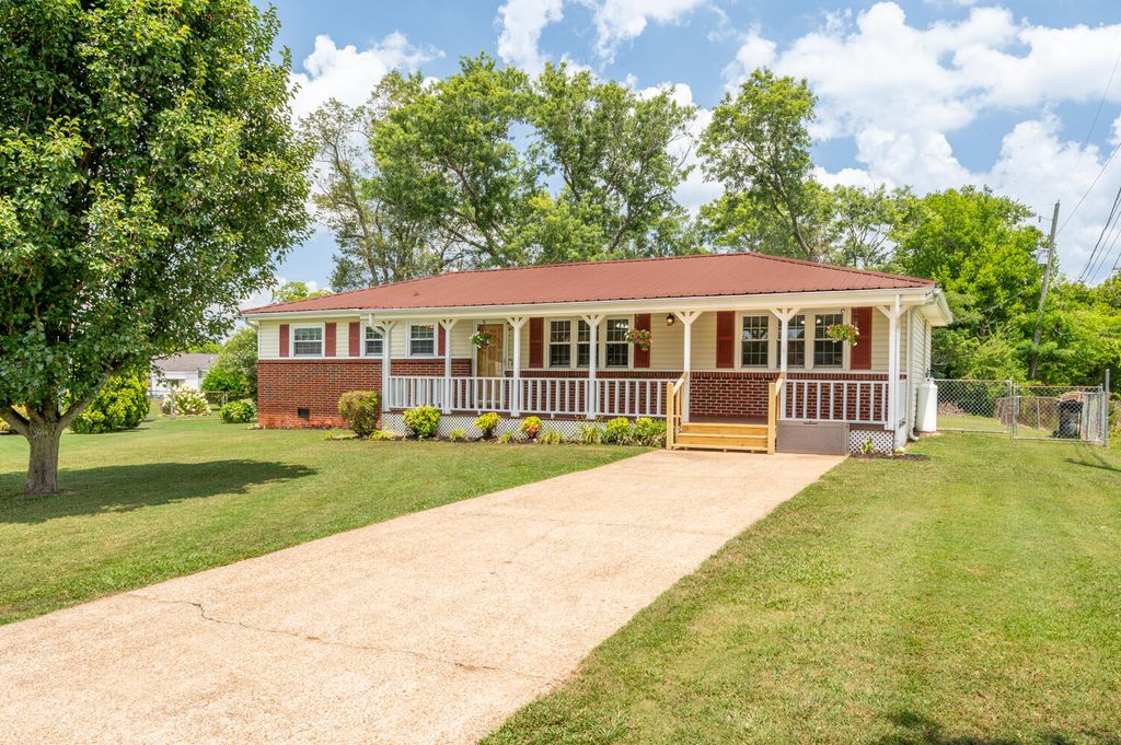40 Rosemart Circle, Rossville, GA 30741