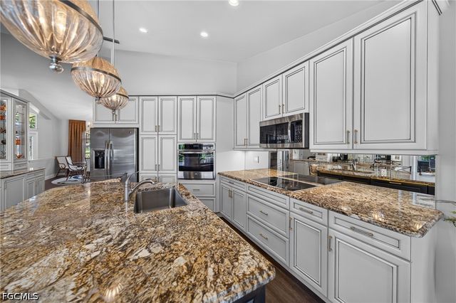 1425 SW 50th ST, Cape Coral, FL 33914