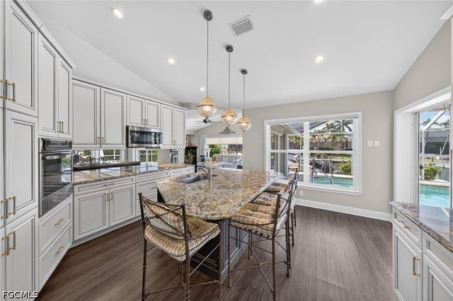1425 SW 50th ST, Cape Coral, FL 33914