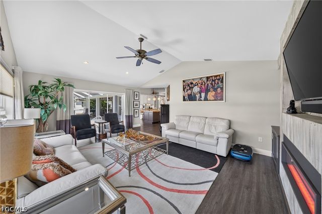 1425 SW 50th ST, Cape Coral, FL 33914