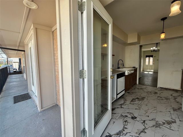 7830 Meadow Park Drive 209, Dallas, TX 75230