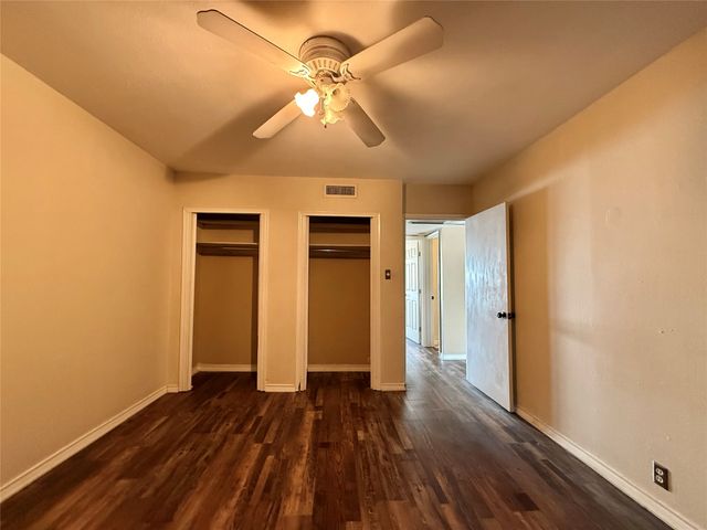 7830 Meadow Park Drive 209, Dallas, TX 75230