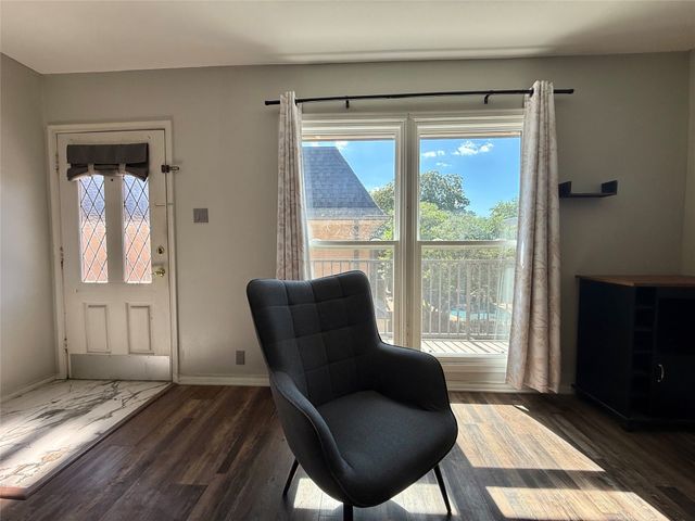 7830 Meadow Park Drive 209, Dallas, TX 75230