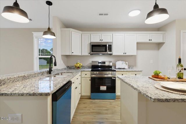 52 Grace Pond Avenue, Benson, NC 27504