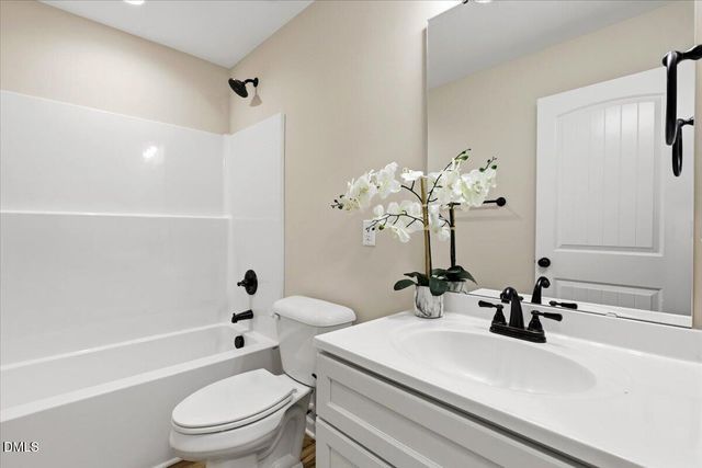 52 Grace Pond Avenue, Benson, NC 27504
