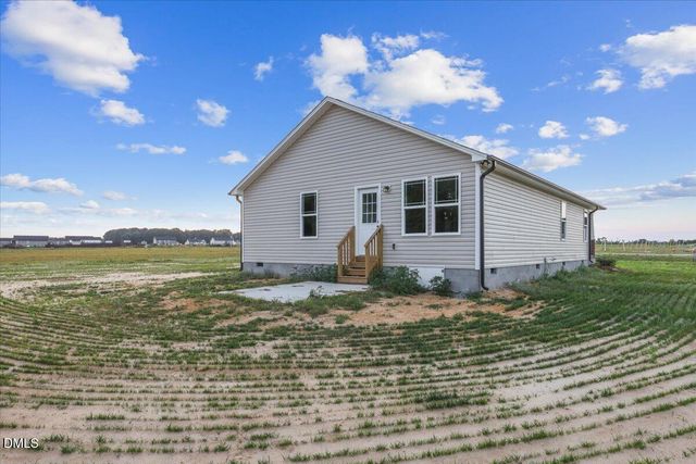 52 Grace Pond Avenue, Benson, NC 27504