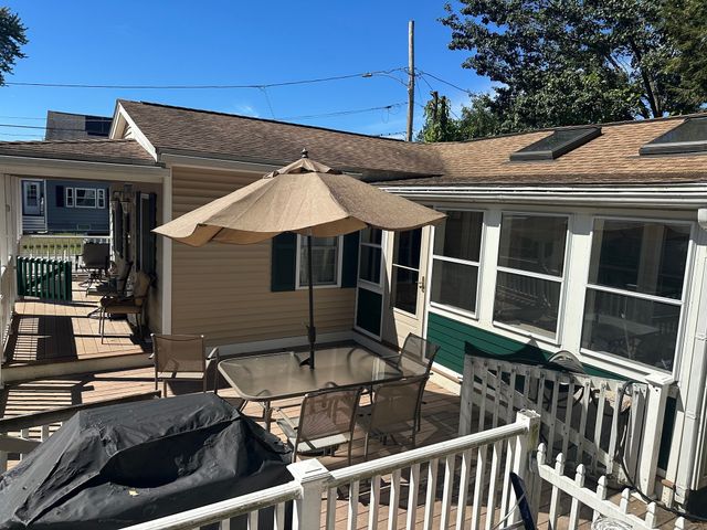 31 Tilton Street, Lowell, MA 01850