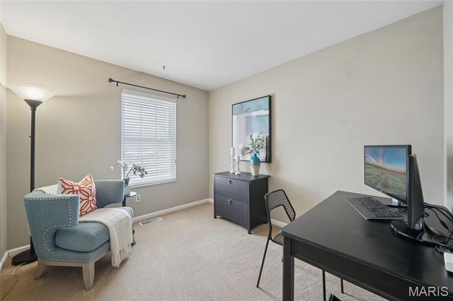 857 Village Meadow Drive, Ballwin, MO 63021