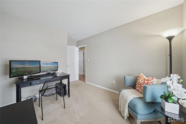 857 Village Meadow Drive, Ballwin, MO 63021