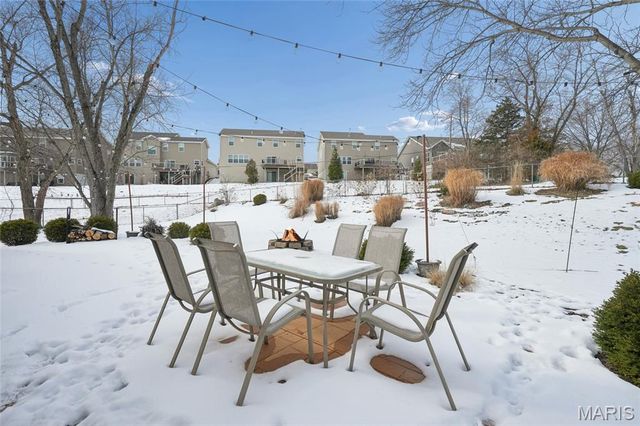 857 Village Meadow Drive, Ballwin, MO 63021