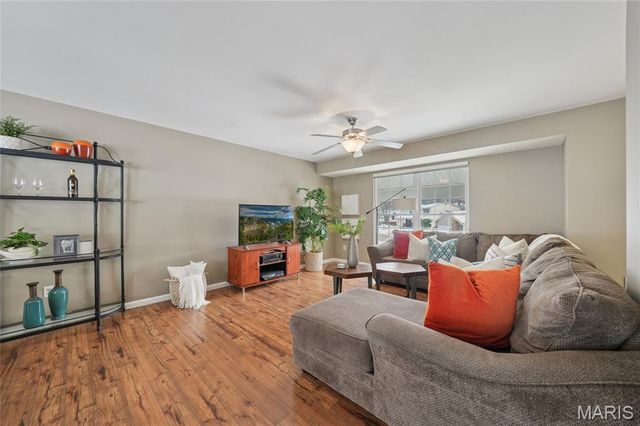 857 Village Meadow Drive, Ballwin, MO 63021