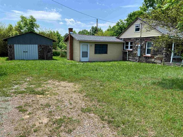 2210 Missouri Ave, Mena, AR 71953