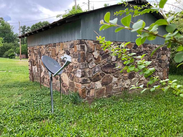 2210 Missouri Ave, Mena, AR 71953