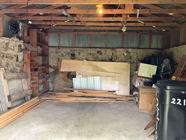 2210 Missouri Ave, Mena, AR 71953