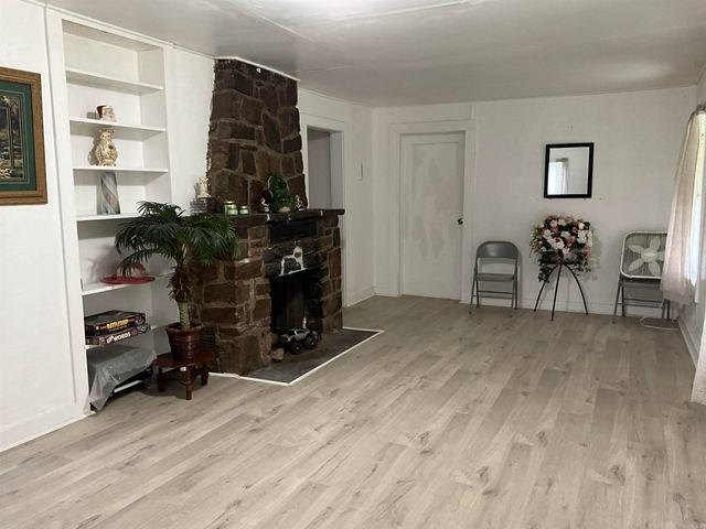 2210 Missouri Ave, Mena, AR 71953