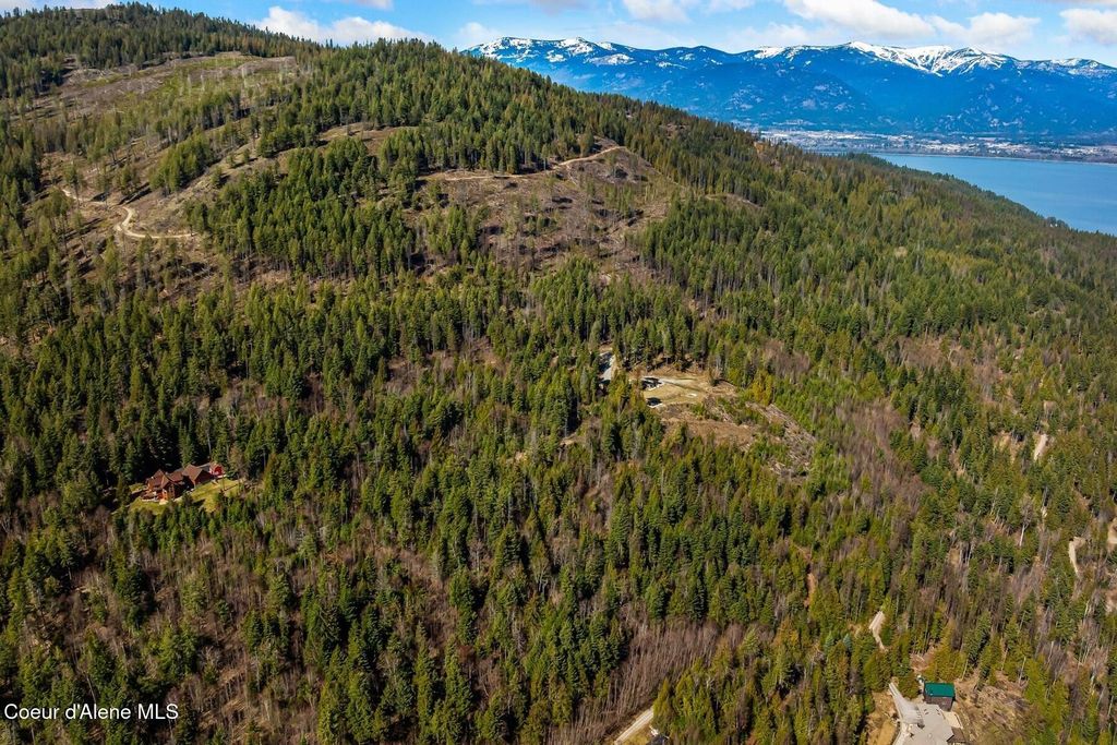 NNA Less Traveled Rd, Sagle, ID 83860
