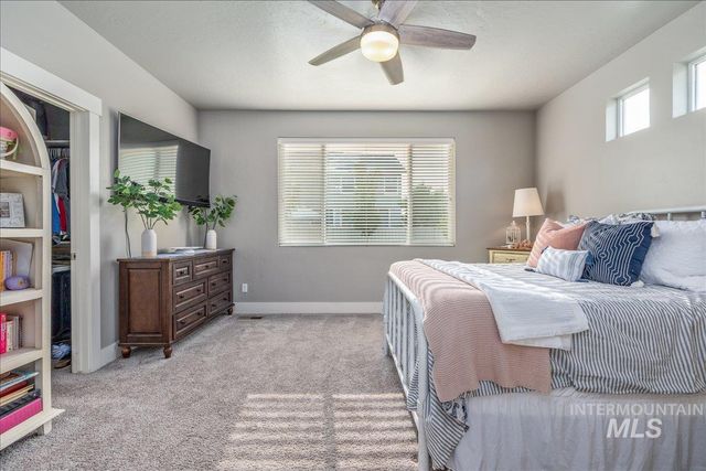 1552 Saddle Mountain Ave, Middleton, ID 83644