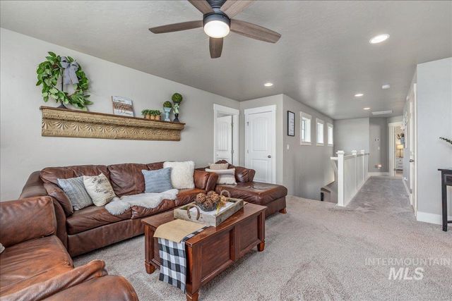 1552 Saddle Mountain Ave, Middleton, ID 83644