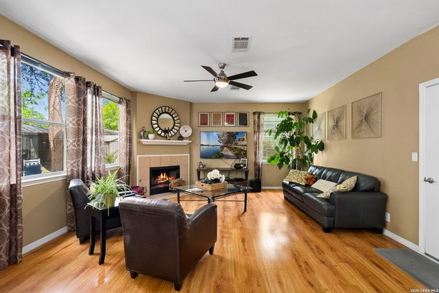 981 Rio Verde, New Braunfels, TX 78130