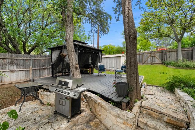 981 Rio Verde, New Braunfels, TX 78130