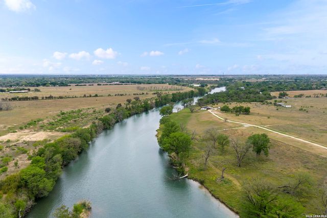 981 Rio Verde, New Braunfels, TX 78130
