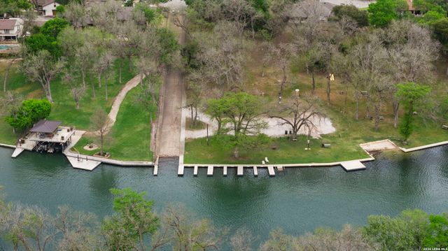 981 Rio Verde, New Braunfels, TX 78130