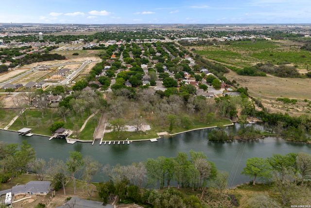 981 Rio Verde, New Braunfels, TX 78130