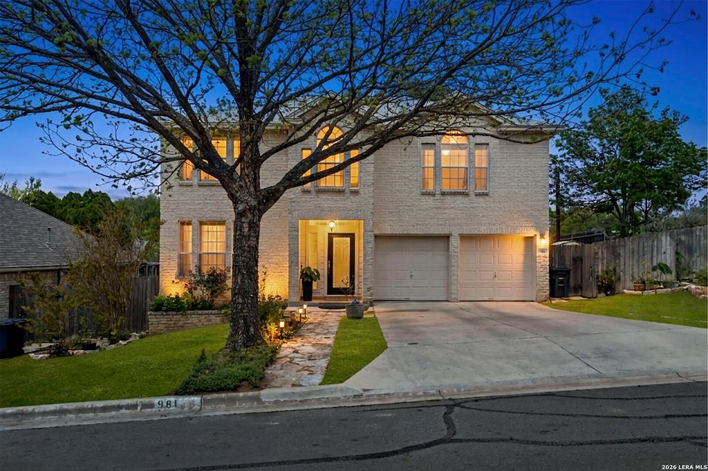 981 Rio Verde, New Braunfels, TX 78130