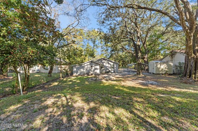 4044 HUNTER Circle, Jacksonville, FL 32207