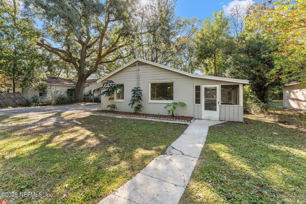 4044 HUNTER Circle, Jacksonville, FL 32207
