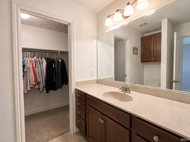 612 Southbrook Drive, Evansville, IN 47711