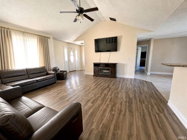 612 Southbrook Drive, Evansville, IN 47711