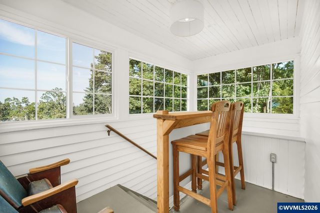 122 Rock St, Silverton, OR 97381